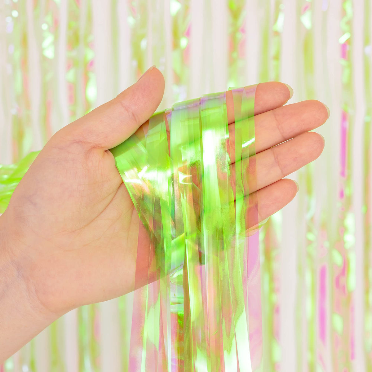 BRAVESHINE holographic tinsel curtain backdrop adds sparkle to events