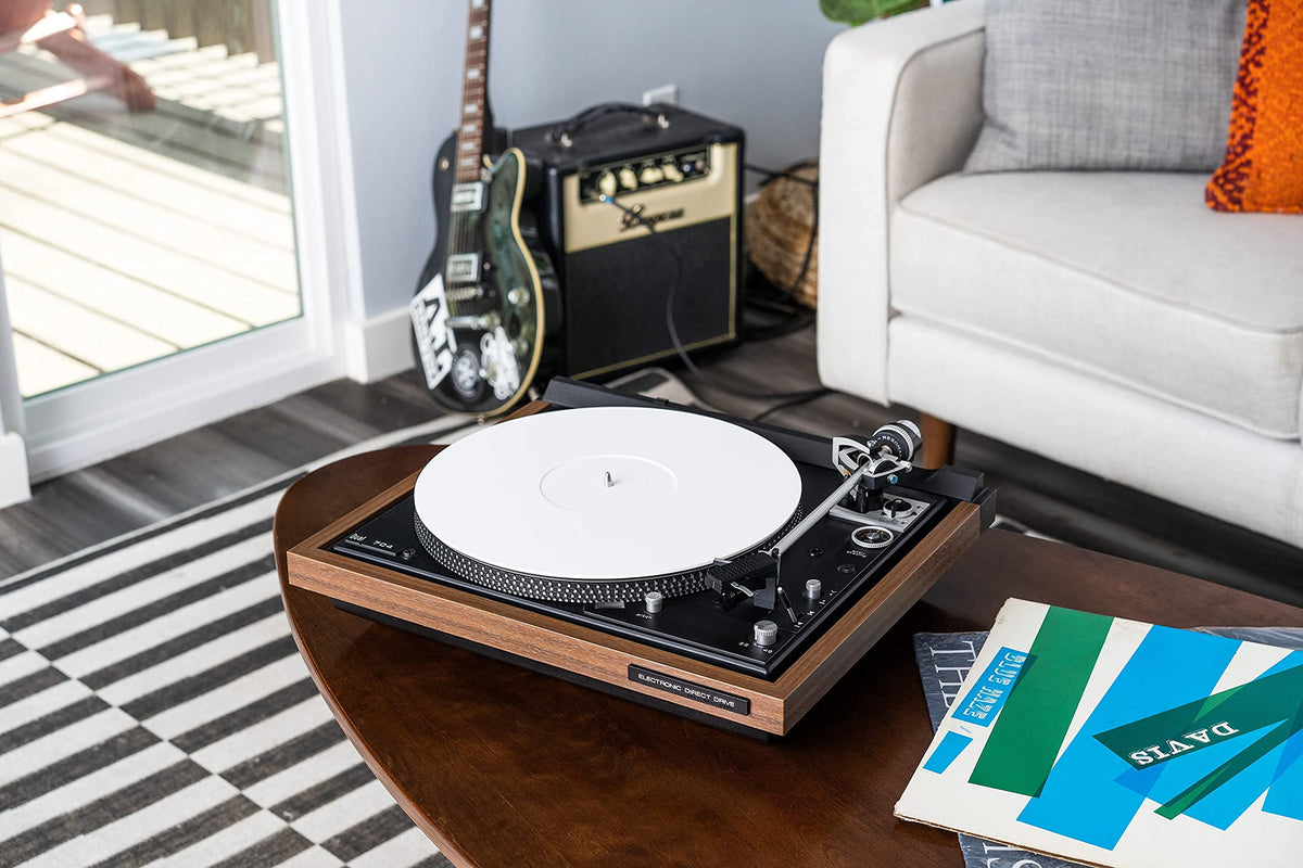 Break Tradition acrylic slipmat white ensures label recess alignment for flat playback