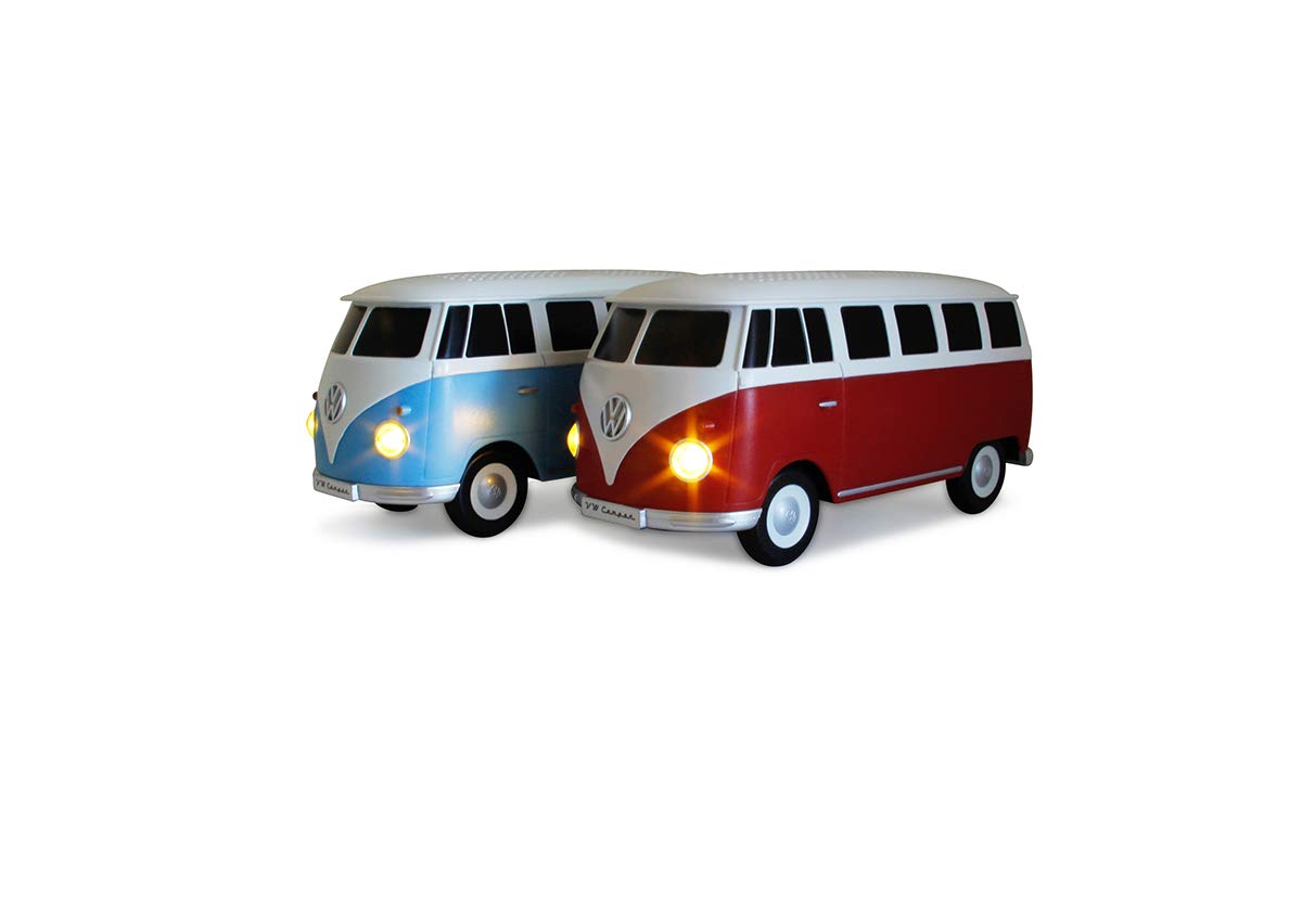 BRISA T1 Bus with USB cable and manual showing included accessories