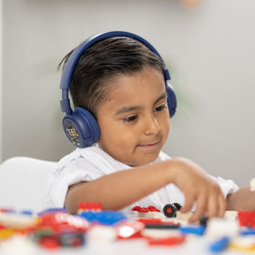 Hypoallergenic ear cups on BuddyPhones POP Fun blue for comfortable wear