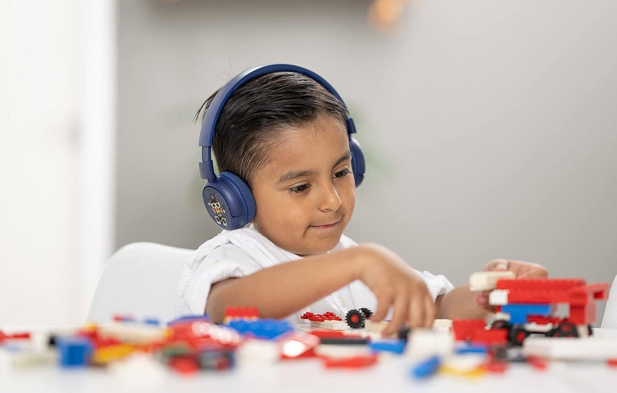 BuddyPhones POP Fun includes decals and cables for customization.