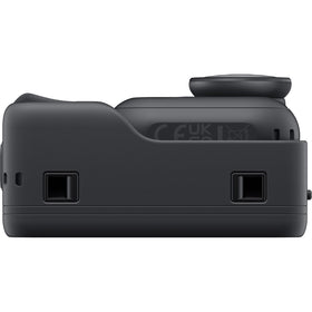 Insta360 GO Ultra Midnight Bundle USB C cable for fast charging and transfer
