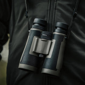 Bushnell Comfort Neck Strap reduces fatigue during extended viewing.