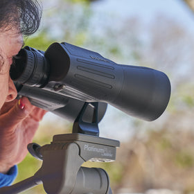 Bushnell PowerView 2 bridge texture highlighting ergonomic non-slip feel benefit