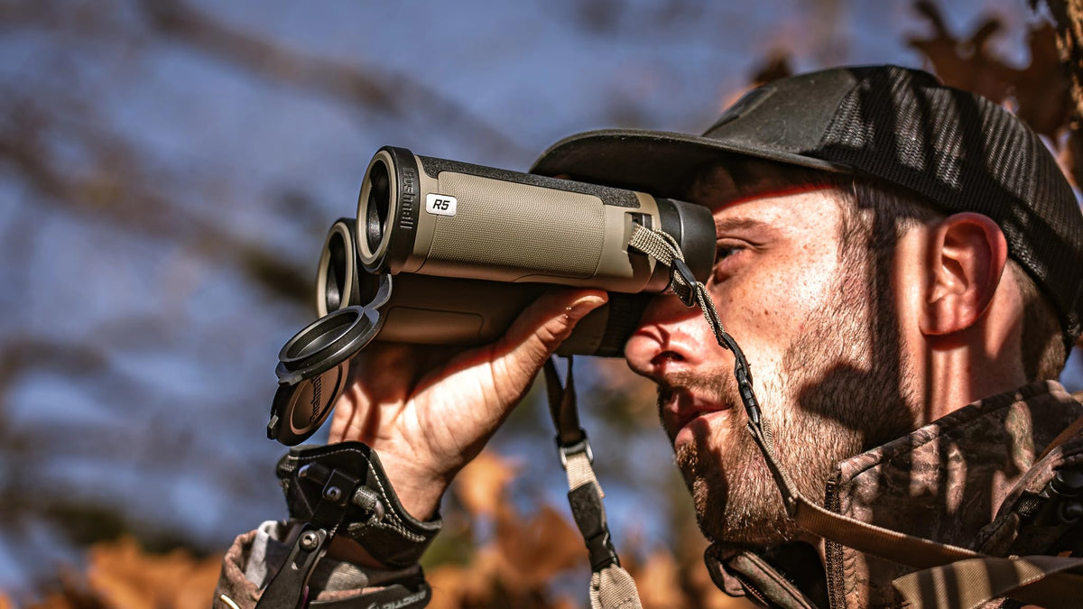 Bushnell R5 10x42 included vault harness offers secure carry during long treks.