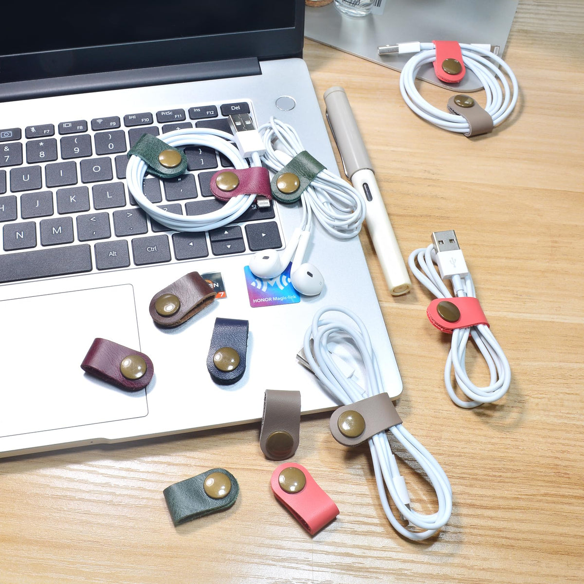 CAILLU gift-pack cord organizers ideal as thoughtful stocking stuffers.