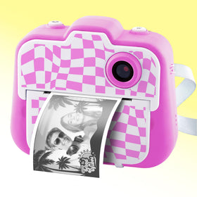 Canal Toys Photo Creator 3-in-1 frames and filters spark imagination.