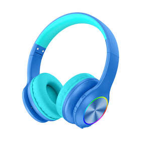 Candy Bila Kids headphones with LED lights for immersive listening sessions