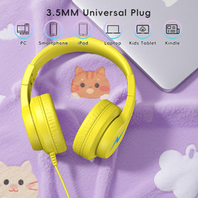 Candy Bila Kids Headphones with durable nylon cord withstands busy use.