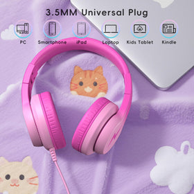 Candy Bila shown on child head model illustrating adjustable fit and secure wear