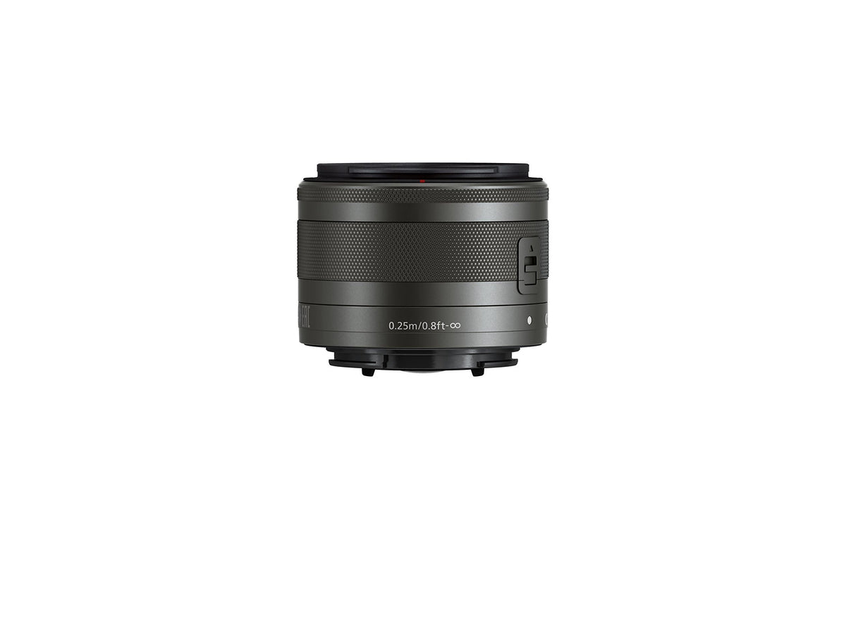 Canon EF-M 15-45mm graphite lens compact and lightweight for daily carry
