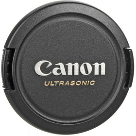 Canon EF-S 60mm macro lens compact form factor for easy handling