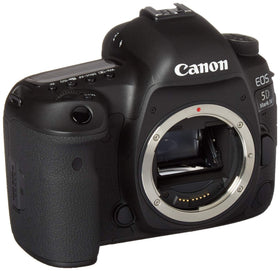 Canon EOS 5D Mark IV built-in Wi-Fi and NFC enable quick sharing.