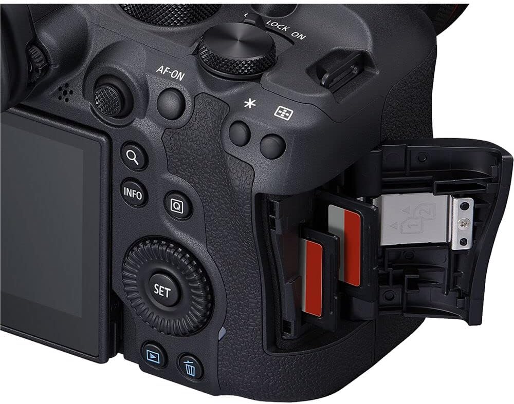 Canon EOS R6 Mark II Dual Fisheye VR lens setup for immersive 180 content