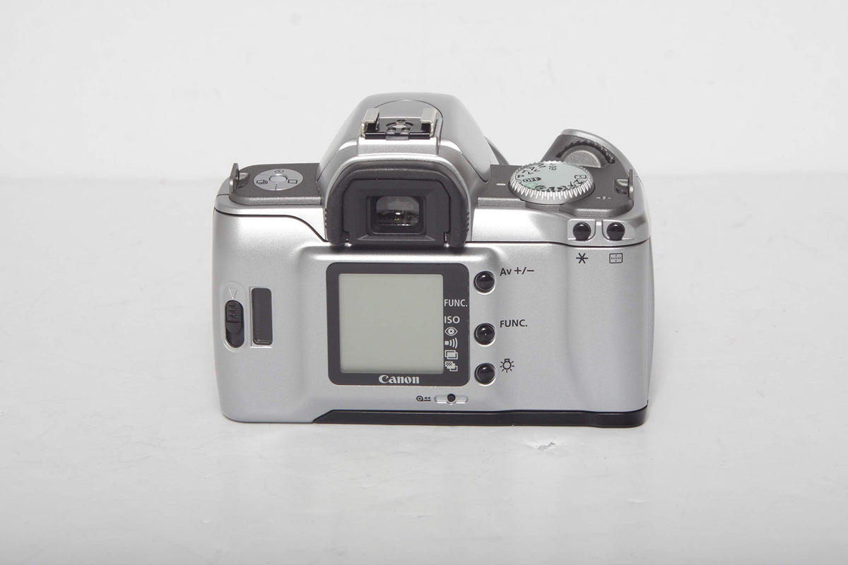 Canon EOS Rebel Ti built-in flash in action with auto pop-up.