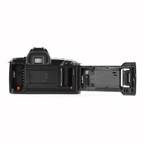 Canon EOS Rebel X SLR front angle shot highlights ergonomic grip