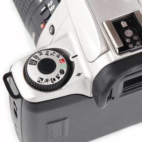 Canon Rebel 2000 automatic film loading streamlines shooting sessions.