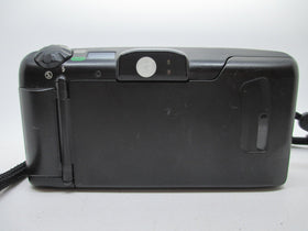 Canon Sure Shot 105 film loader enables quick, convenient loading on the go.