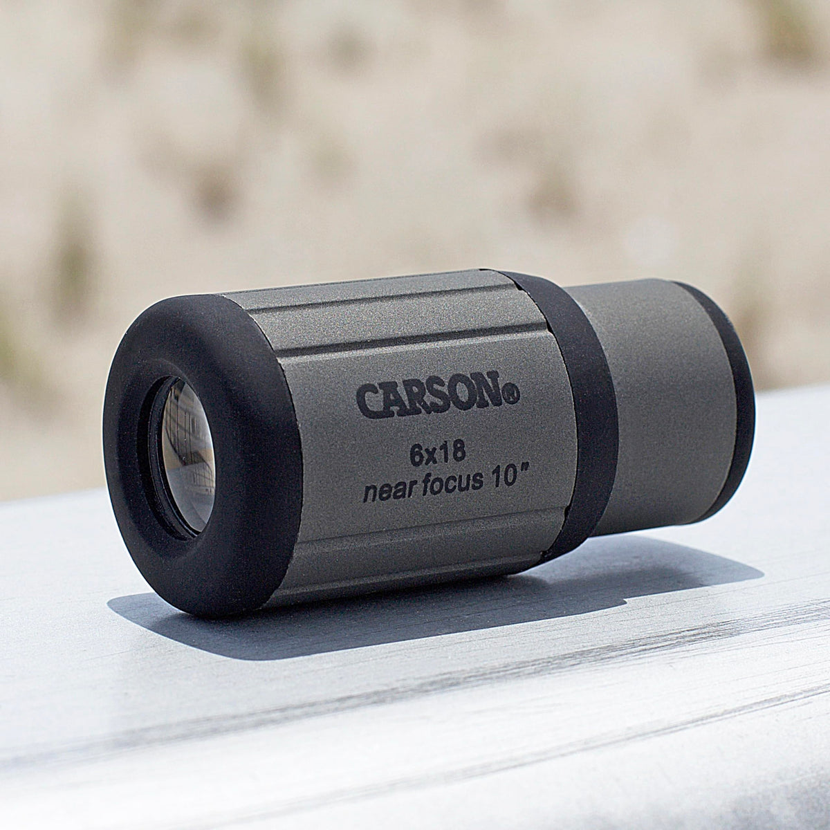 Carson CloseUp ideal for bird watching with 6x magnification