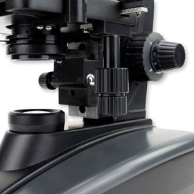 Carson Double-layer mechanical stage provides smooth, precise specimen positioning.