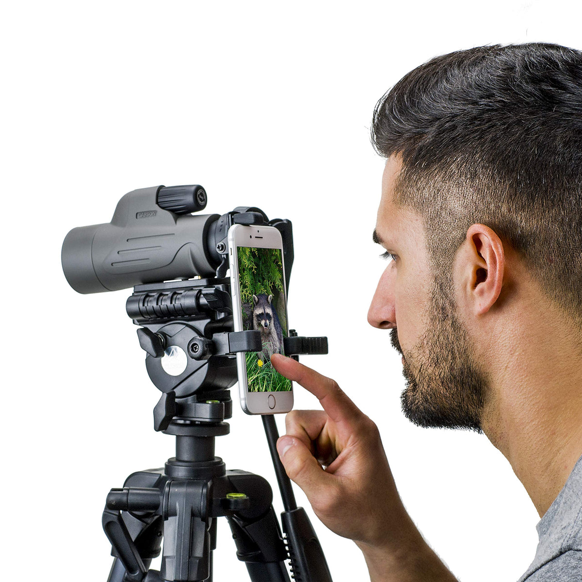 Smartphone attached to MonoPix enables quick photo capture.