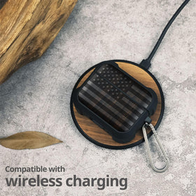 Carveit titanium quick-release clasp enables fast, secure access.