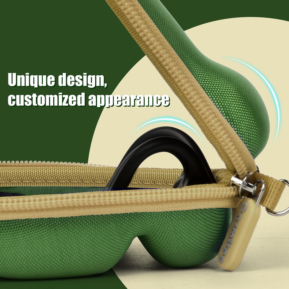 Casmilee case soft lining in green protects headphones from scratches