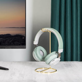 ccHuDE earphone stand on desk promotes neat workspace and easy access.
