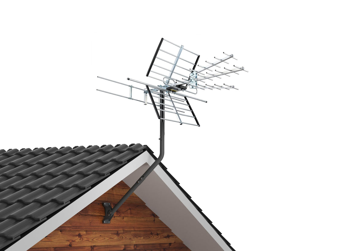 cekay with Starlink dish mounted showing universal compatibility benefit