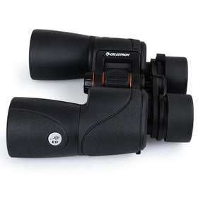 Celestron SkyMaster Pro ED 7x50 included carrying case and accessories
