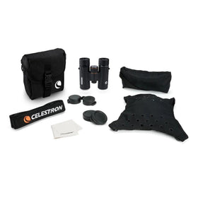 Celestron TrailSeeker ED 10x32 magnesium alloy body reveals sturdy, lightweight construction.