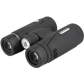Celestron TrailSeeker ED 8x42 diopter adjustment enables precise focus with glasses.
