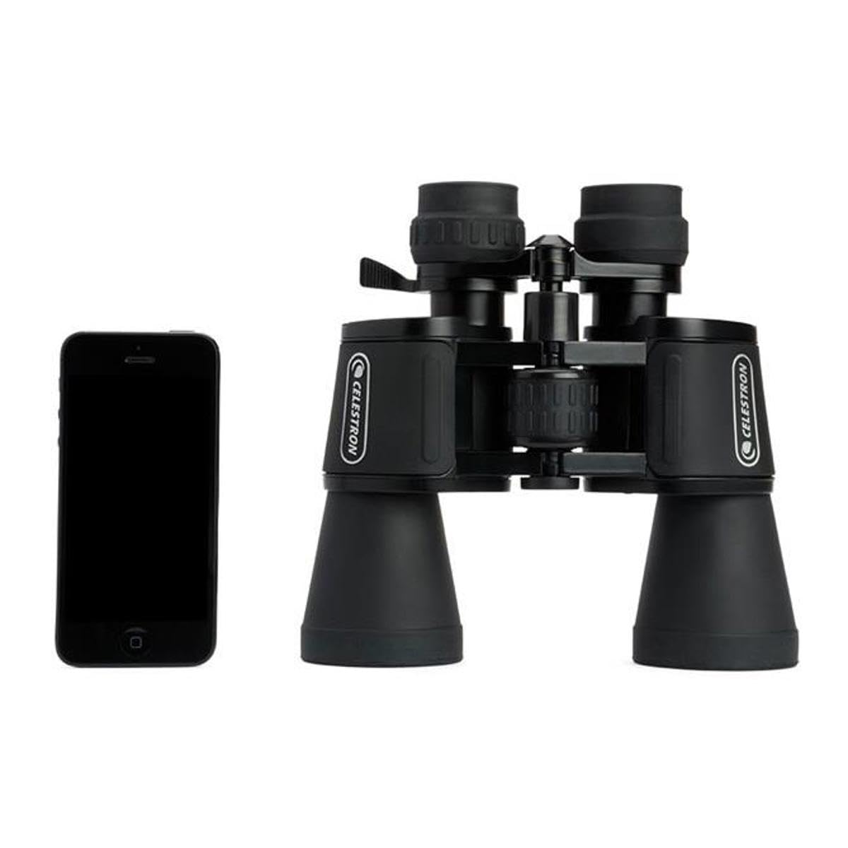 Celestron UpClose G2 water-resistant build withstands rainy outings.