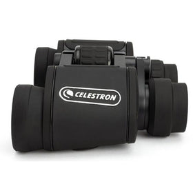 Celestron UpClose G2 mounted on a tripod to show stable viewing and digiscoping potential