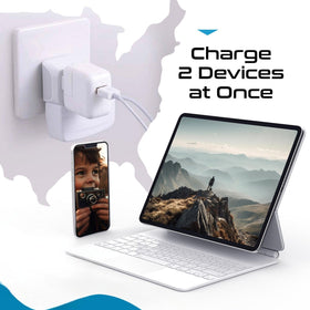 Ceptics world travel adapter UK plug type G for convenient overseas charging.