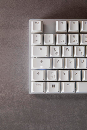 Cherry KC 200 MX close-up of shaped keycaps highlighting ergonomic contours and comfortable typing