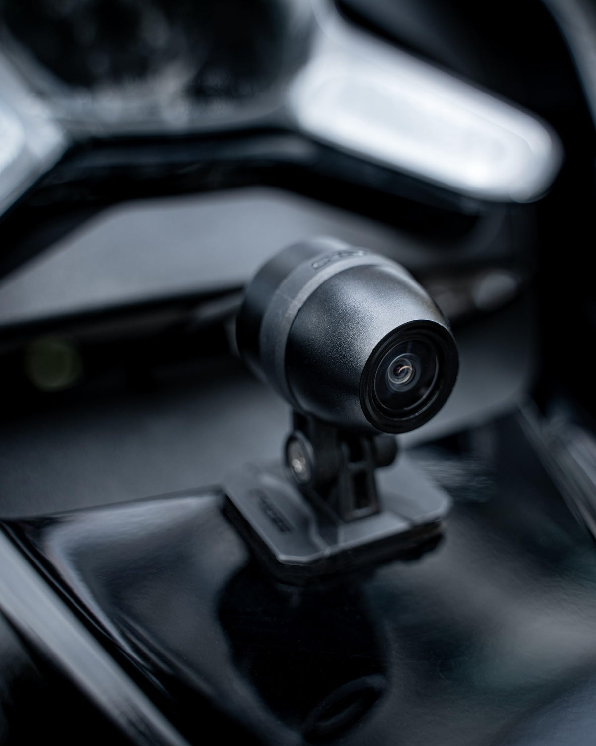 CHIGEE Smart HDR balances light for clear day footage.
