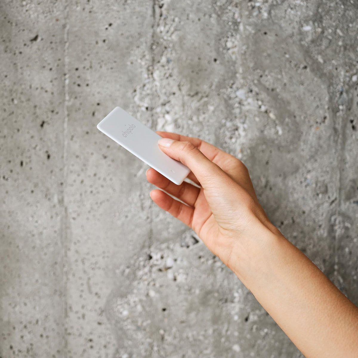 Chipolo Card Point distance meter showing nearby search direction