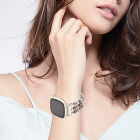 C&L Accessories detailed shot of watch connector and quick-release spring pins for secure fit