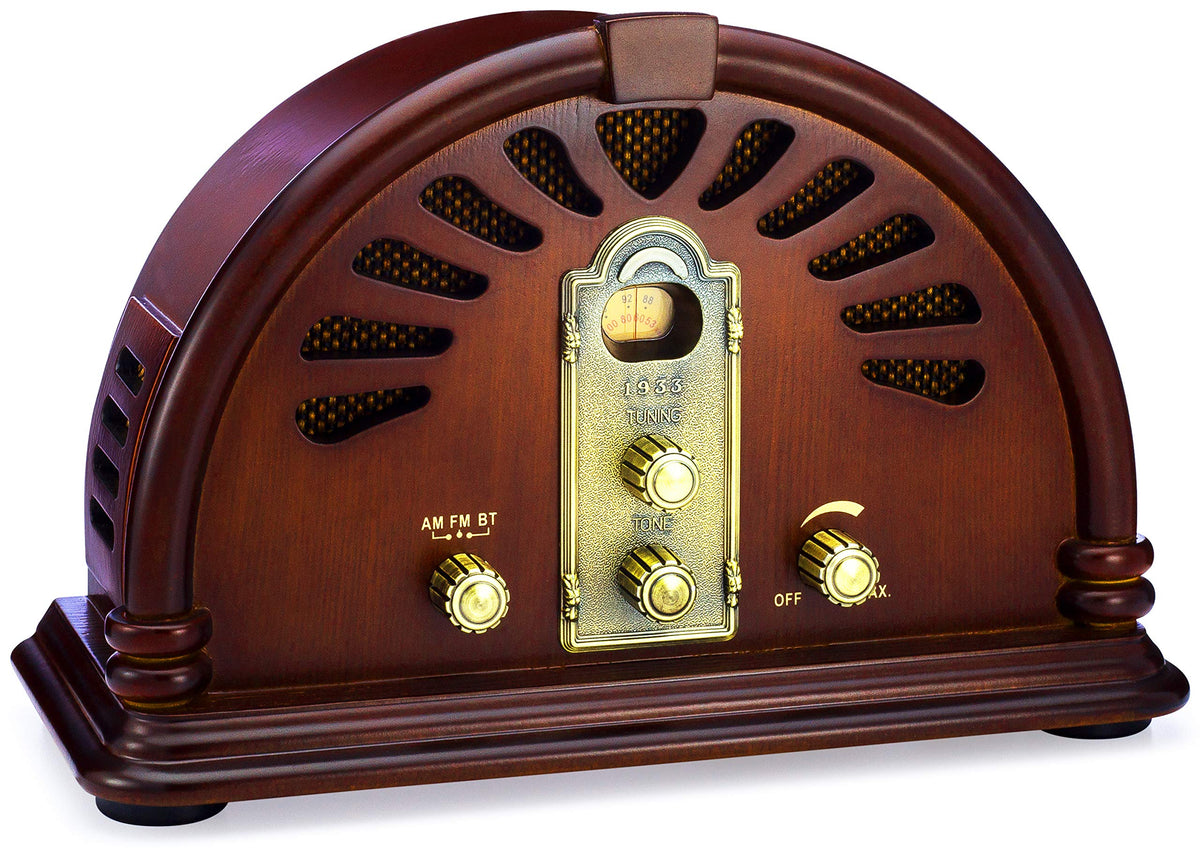 ClearClick VR44 front view shows retro radio with Bluetooth streaming capability.