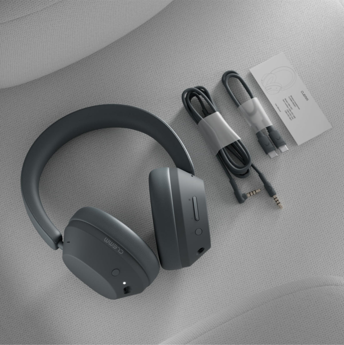 Clemm Preset lifestyle commute scene showing comfortable on-the-go listening