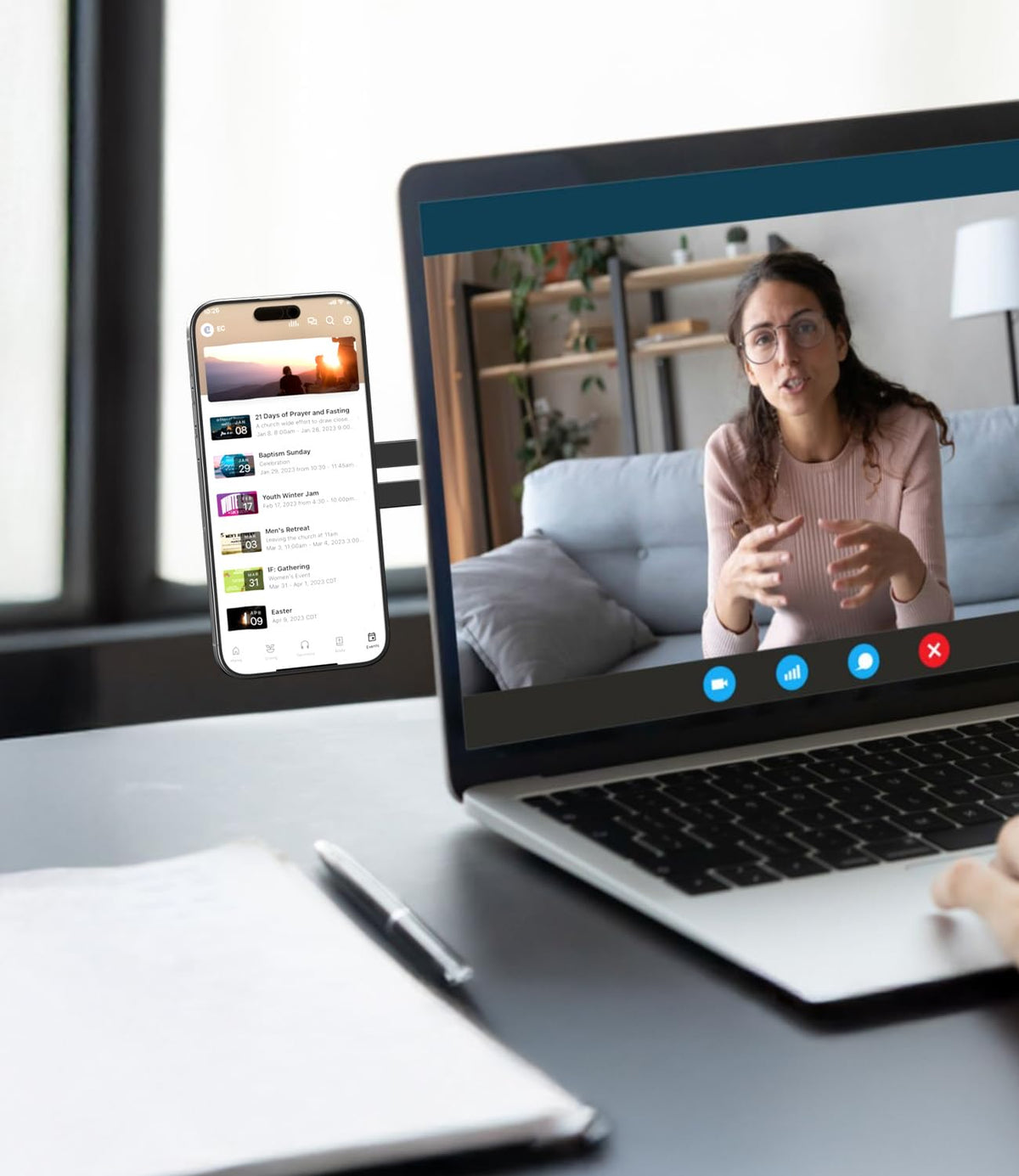 CloudValley side-extension stand keeps phone within reach beside laptop
