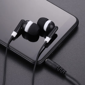 CN-Outlet cable and 3.5mm jack detail demonstrating universal compatibility