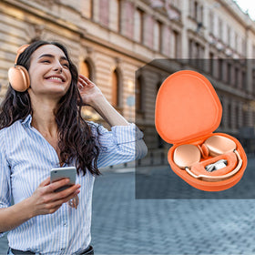 co2CREA lifestyle scene on a train seat showing everyday protection benefit