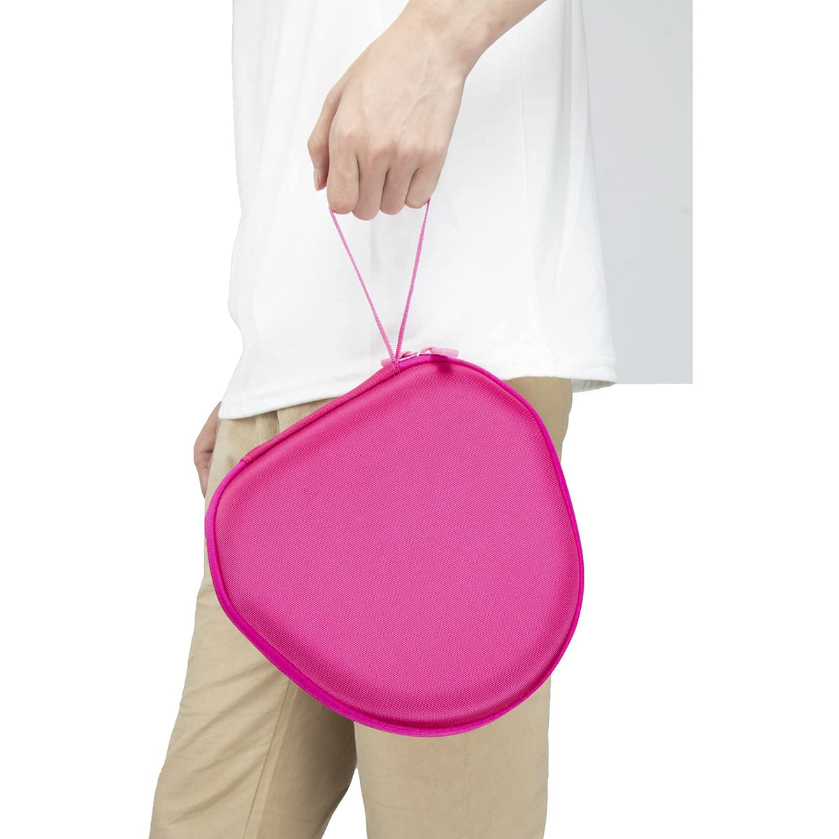 co2CREA placed on travel bag illustrating commuter convenience