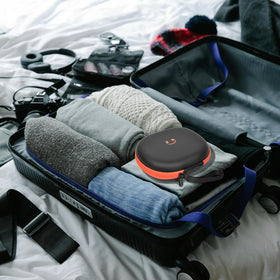 Comecase JBL 700BT case compact design supports easy travel.