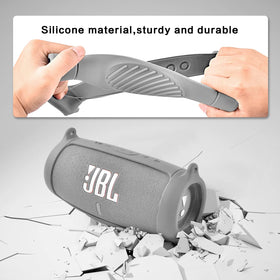 Comecase JBL Charge 5 silicone case carabiner for backpack attachment.