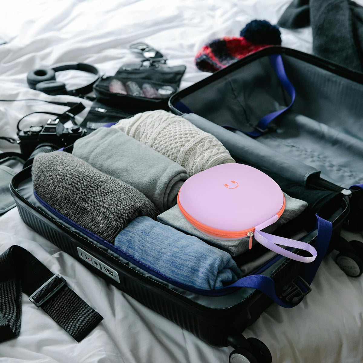 Comecase Tune 510BT purple case is compact and keeps accessories tidy
