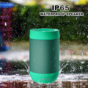 IP65 waterproof protection keeps Comiso X26M playing in rain or splashes