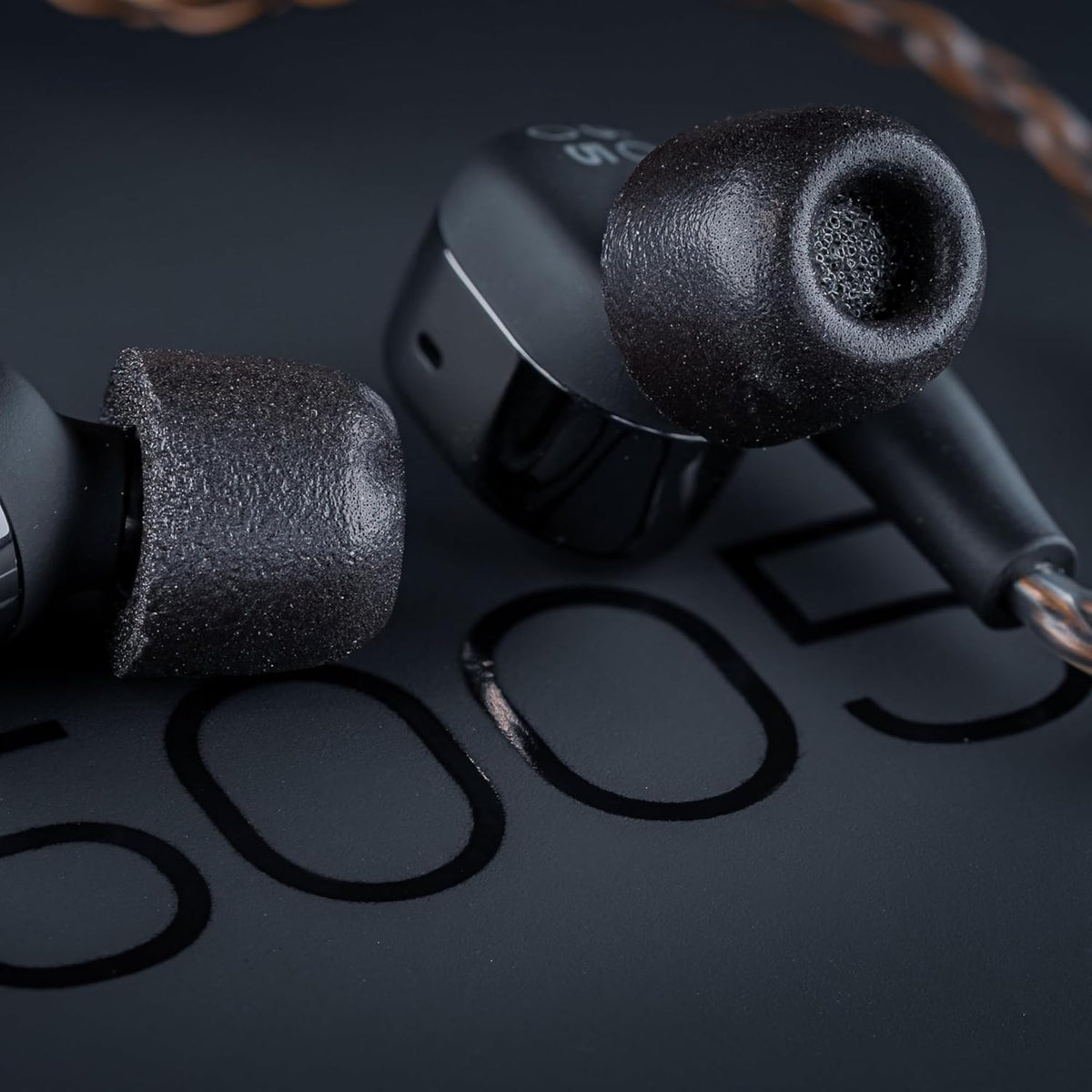 COMPLY 500 Core compatibility list indicates broad device support.